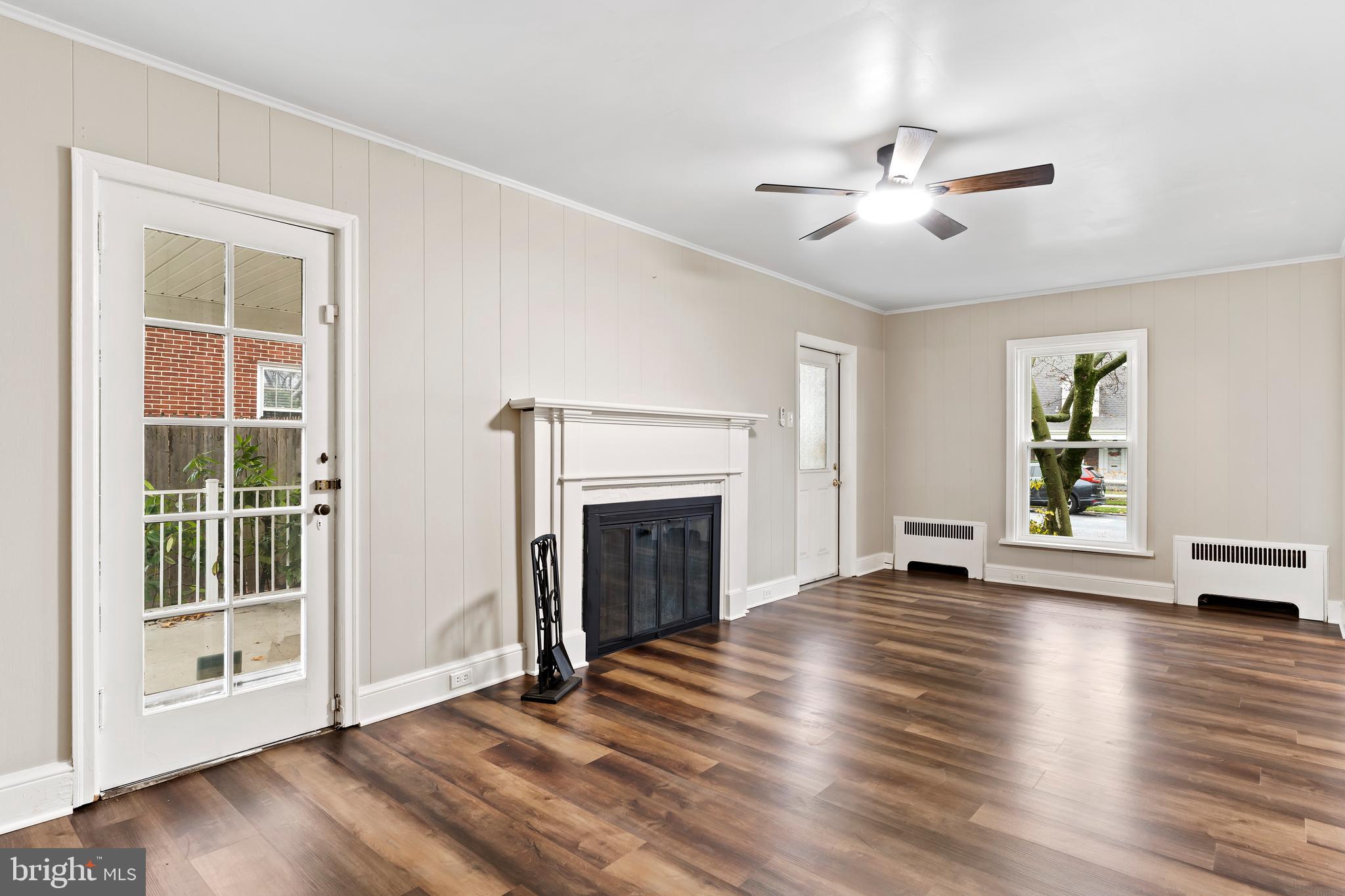 3102 SCHOOLHOUSE LANE