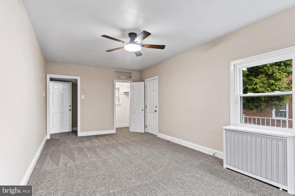 3102 SCHOOLHOUSE LANE