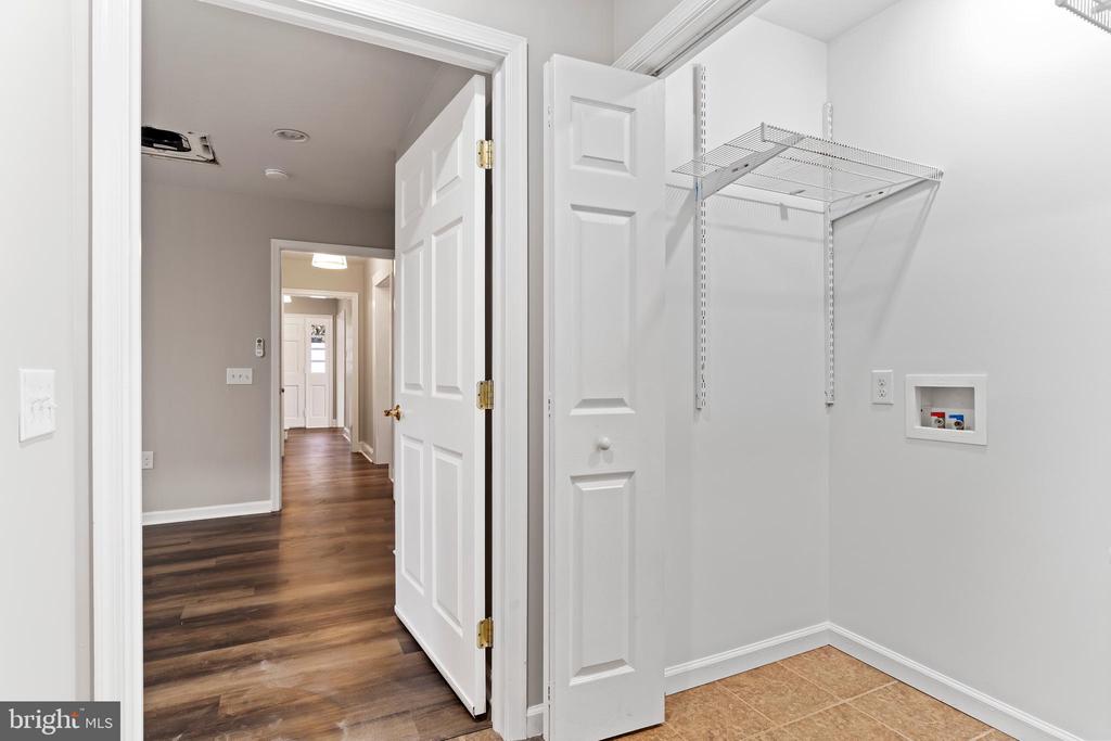 3102 SCHOOLHOUSE LANE