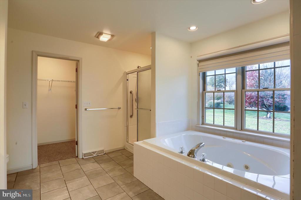 1195 CHERRINGTON LANE