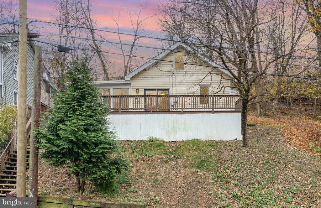 650 MOHN STREET