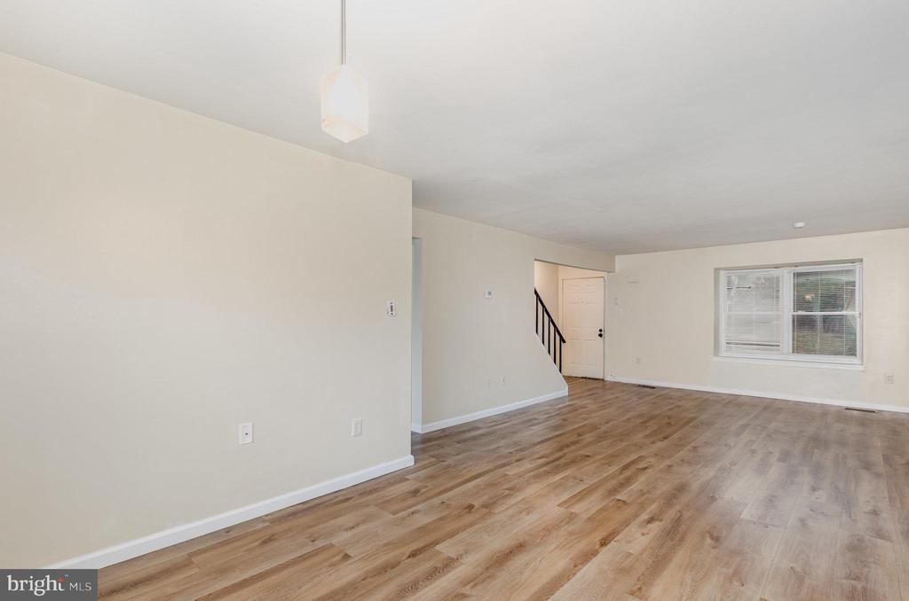 2609 CRANBERRY CIRCLE