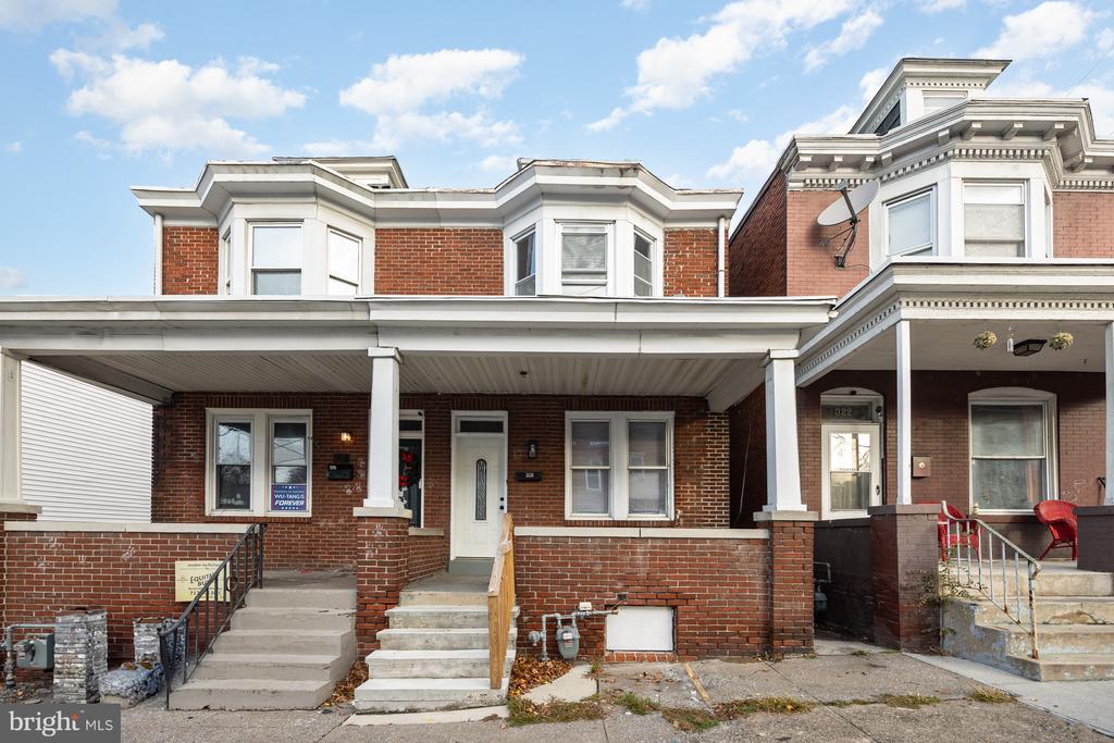 320 MACLAY STREET