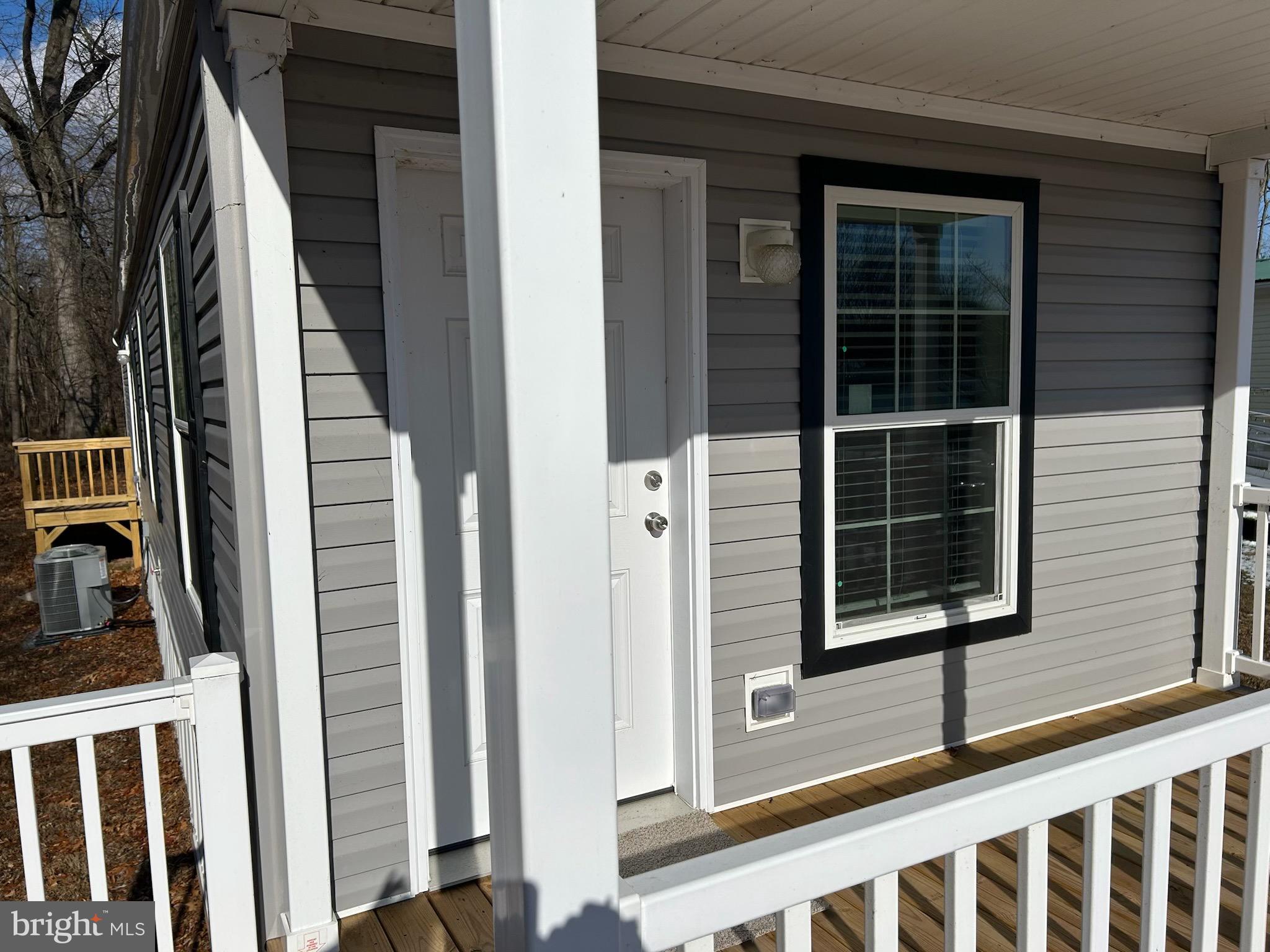 1 RAILWAY AVENUE