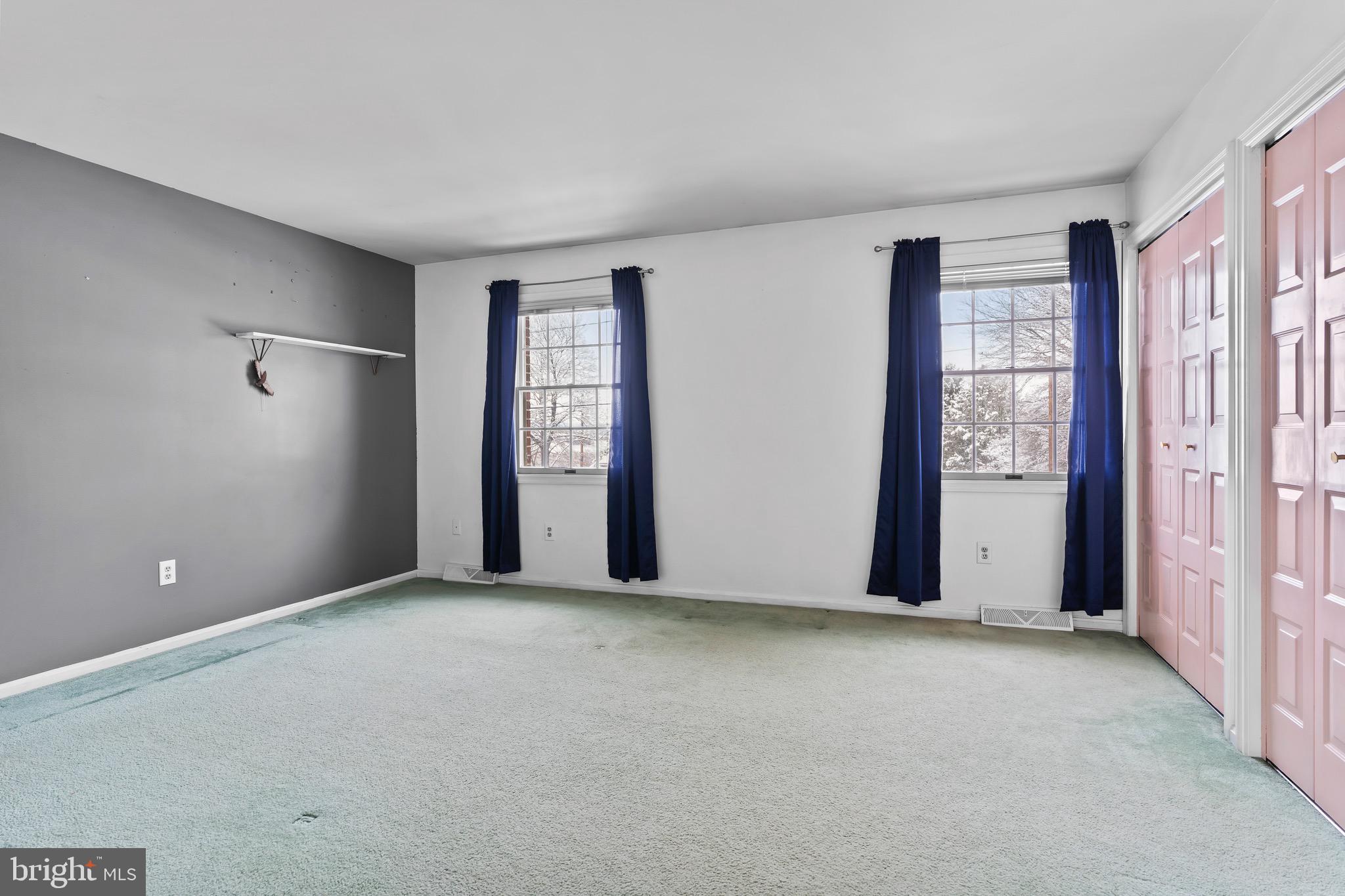 206 SCHOOLHOUSE LANE