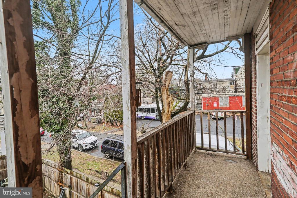 524 N 16TH STREET