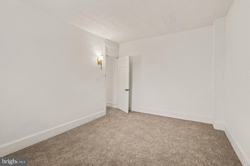 524 N 16TH STREET