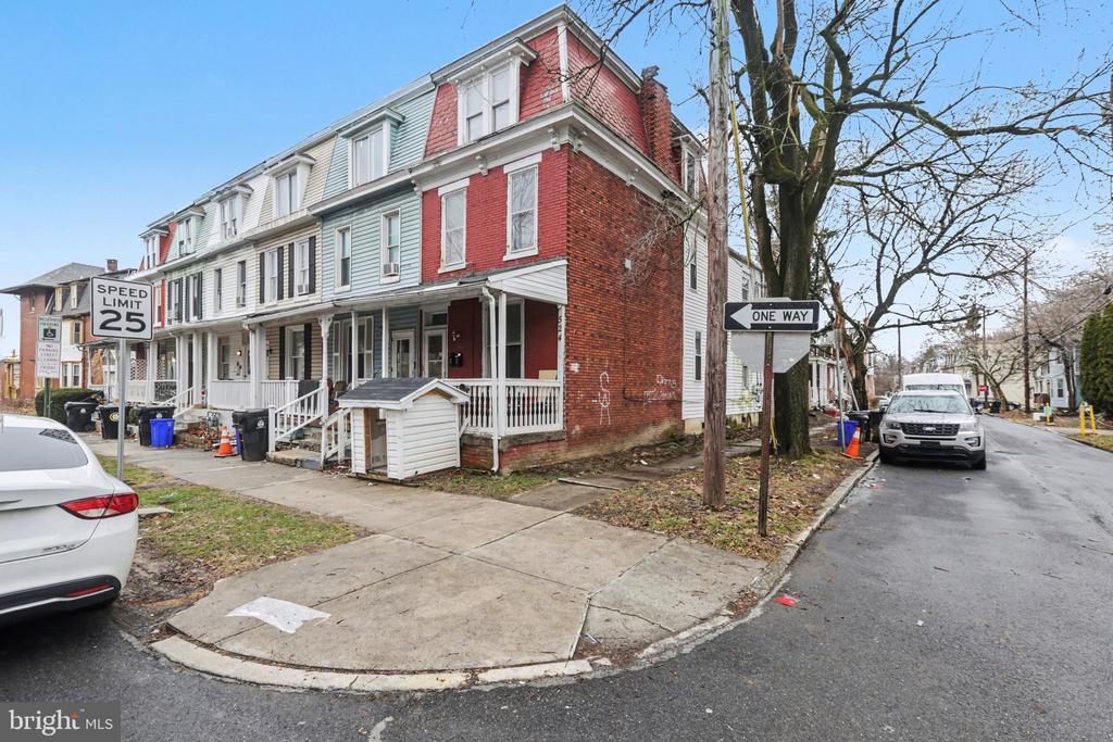 524 N 16TH STREET