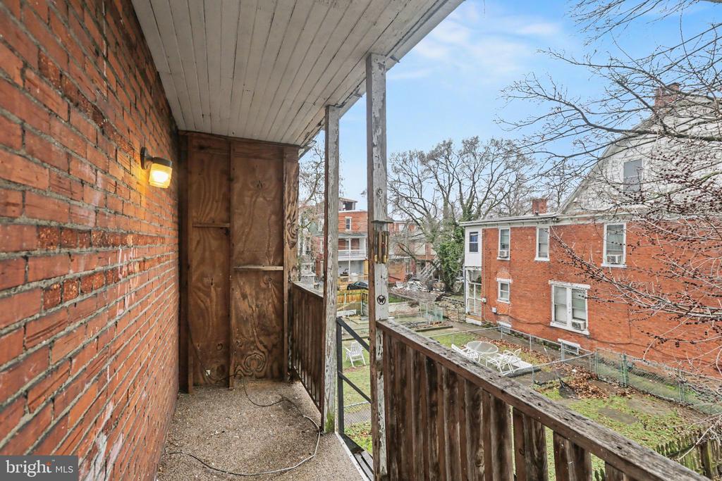 524 N 16TH STREET