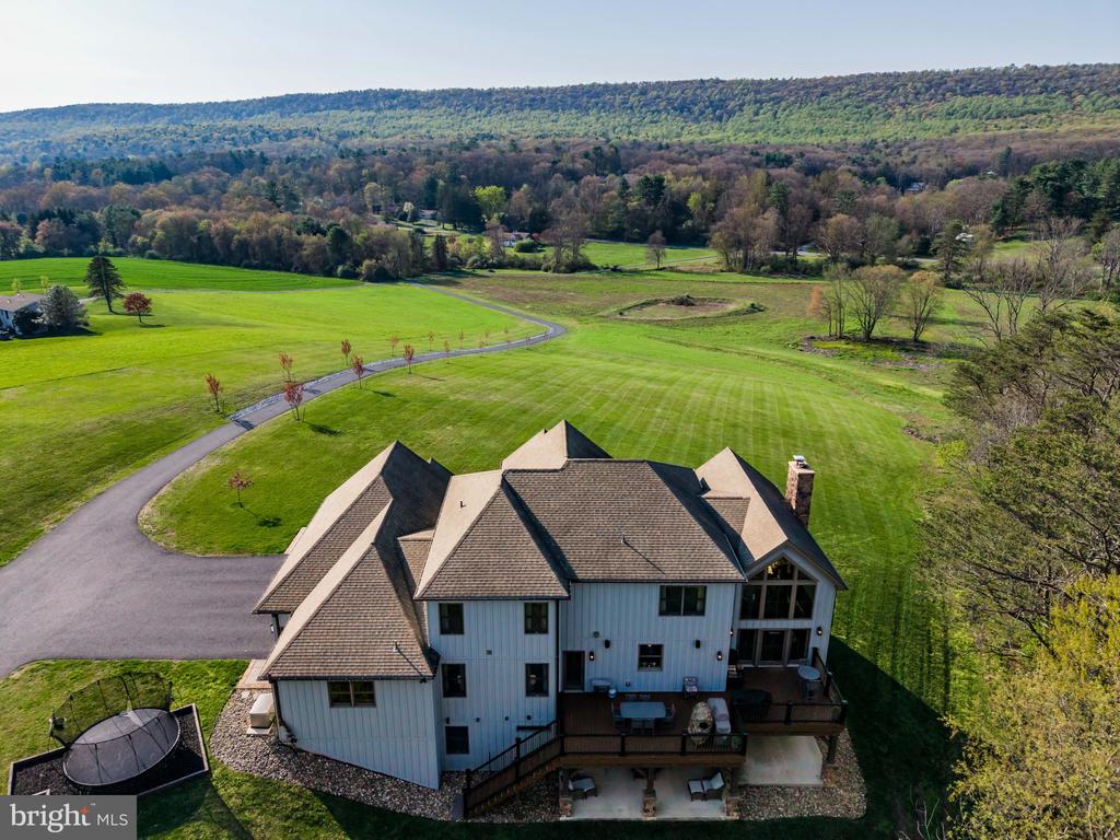 7111 FISHING CREEK VALLEY