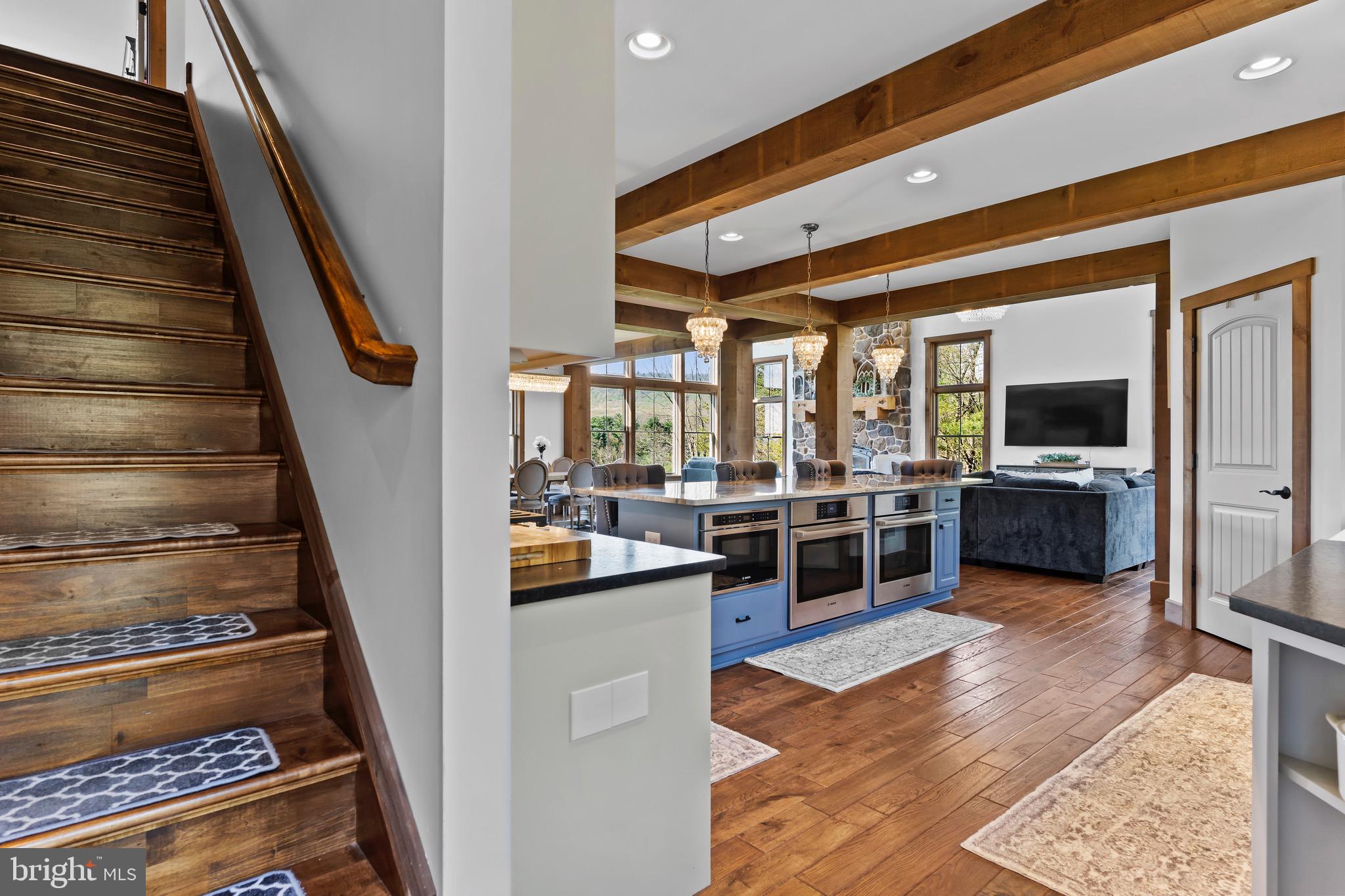 7111 FISHING CREEK VALLEY