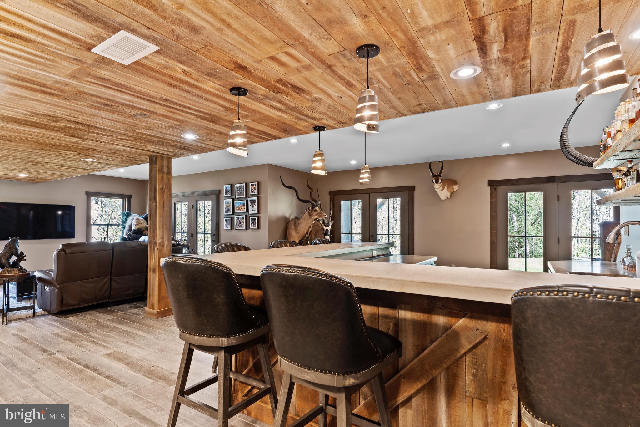 7111 FISHING CREEK VALLEY