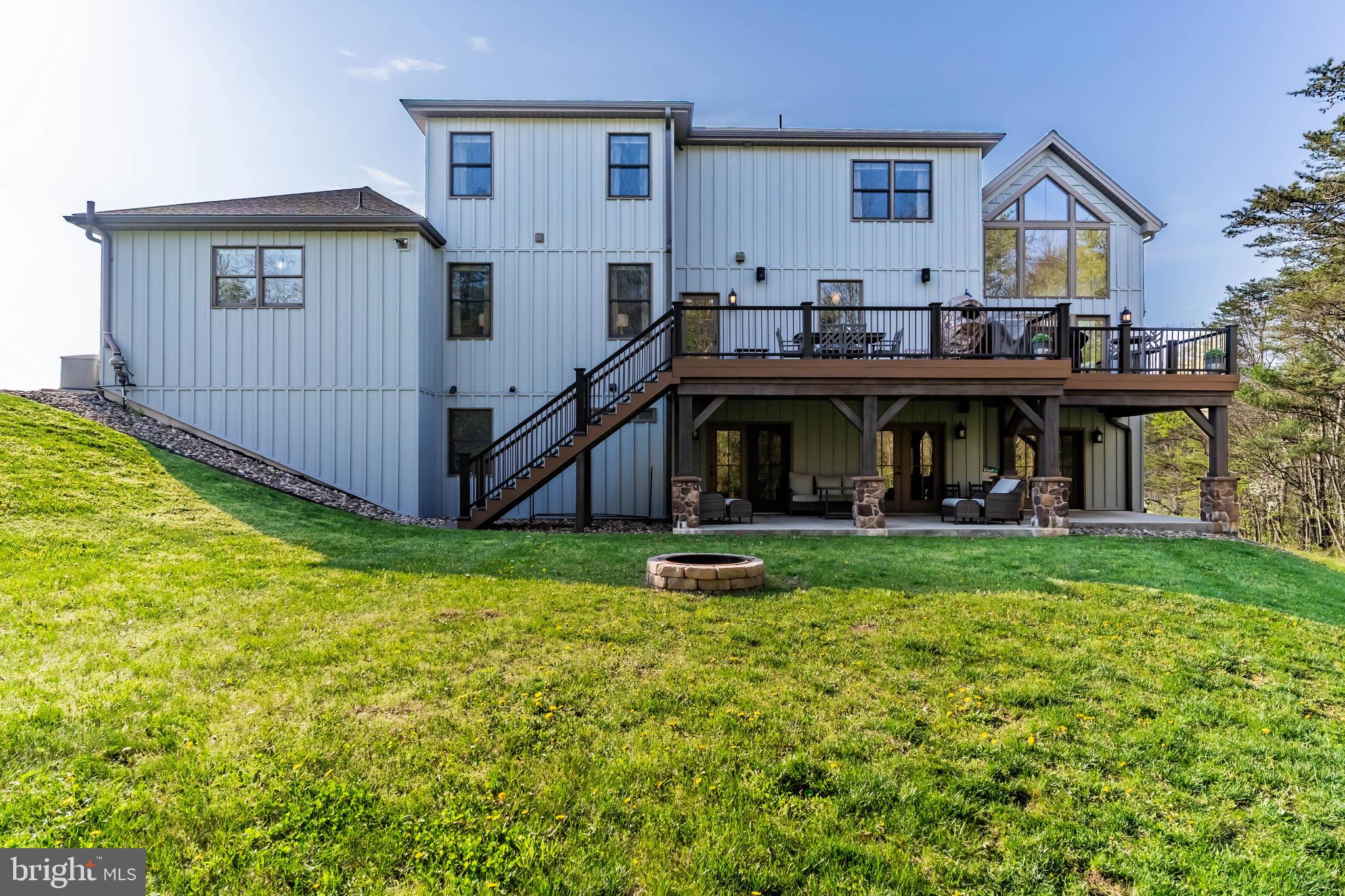 7111 FISHING CREEK VALLEY