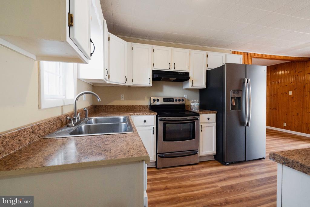 206 BEAVER ROAD