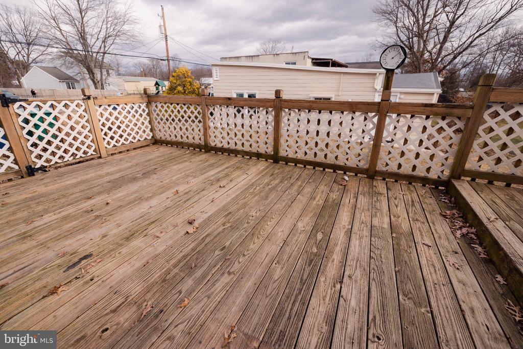 206 BEAVER ROAD