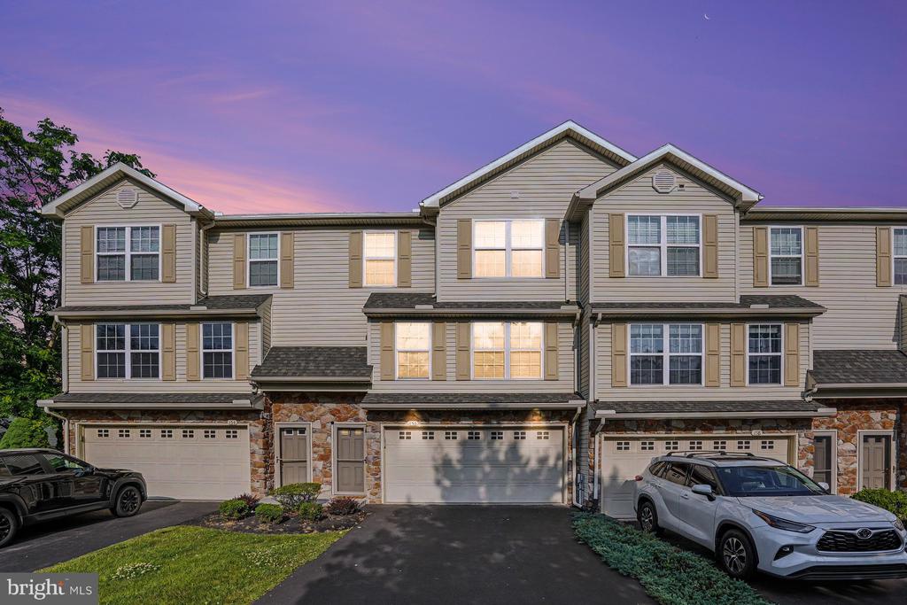 156 MAPLETON BOULEVARD