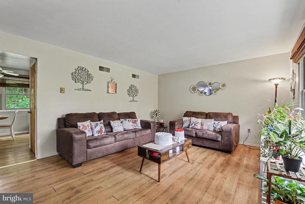 1241 RIVERVIEW ROAD