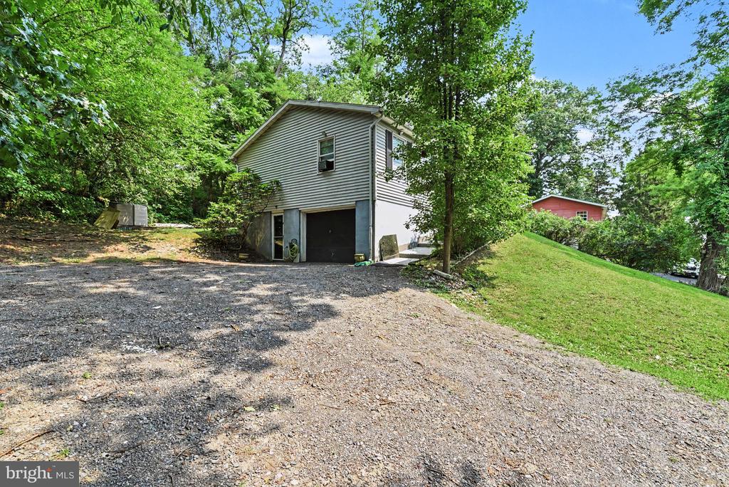 1241 RIVERVIEW ROAD
