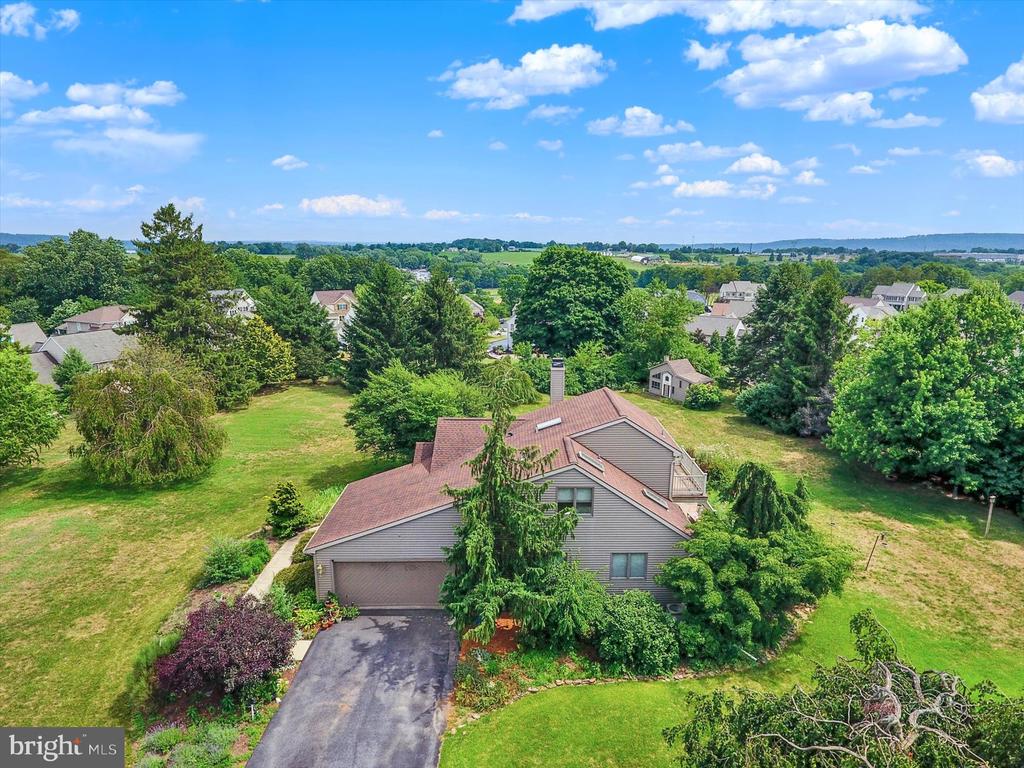 656 HOFFMAN DRIVE