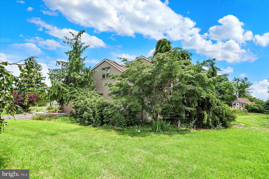 656 HOFFMAN DRIVE