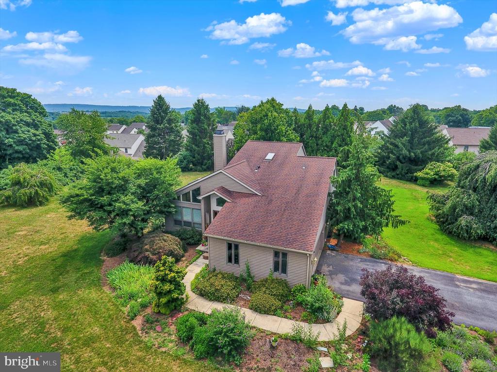 656 HOFFMAN DRIVE