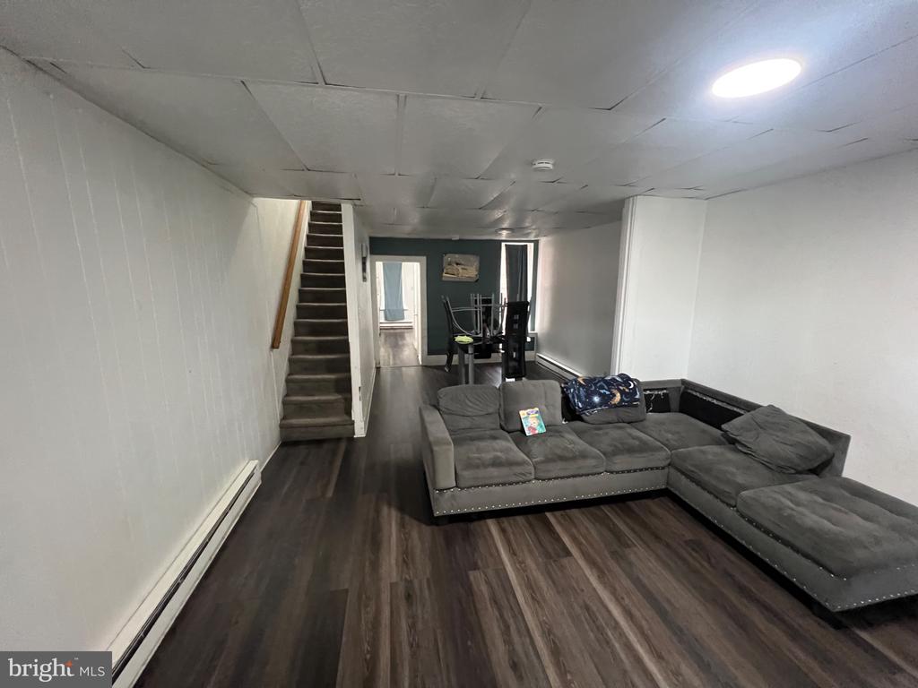 2417 REEL STREET