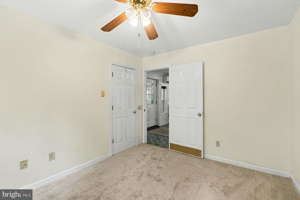 834 OBERLIN ROAD