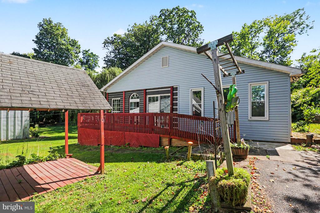 834 OBERLIN ROAD