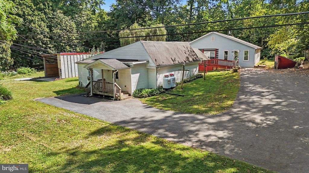 834 OBERLIN ROAD