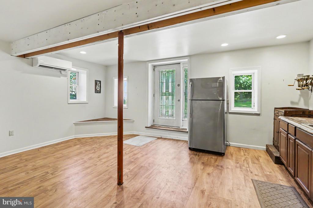 834 OBERLIN ROAD