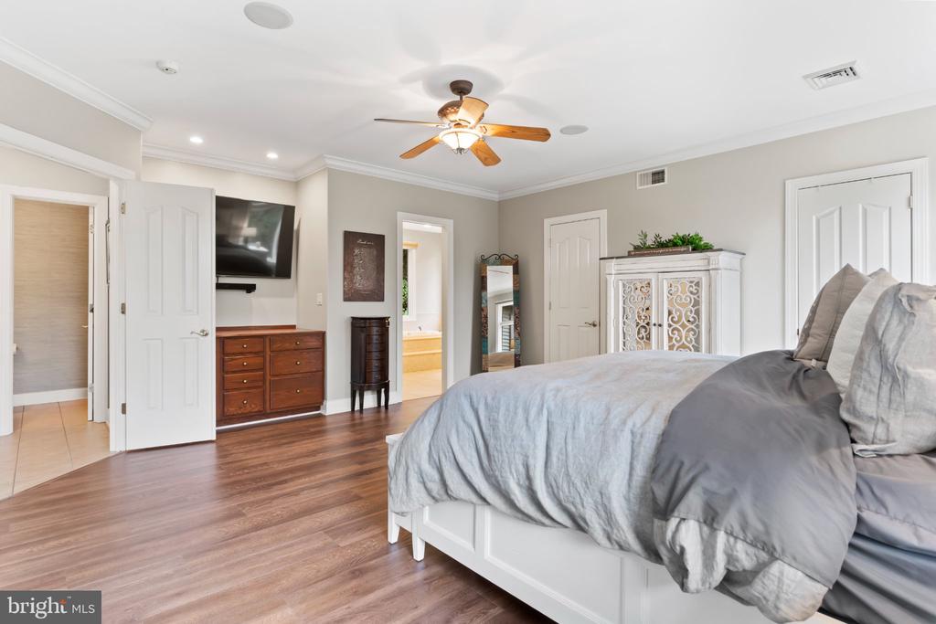 701 BLUE MOUNTAIN PARKWAY