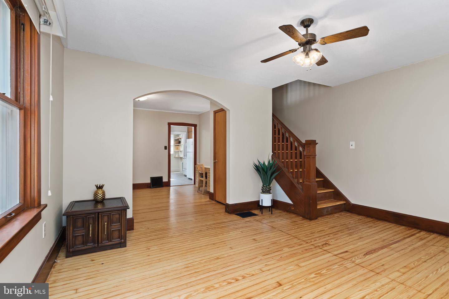 166 N Coldbrook Avenue