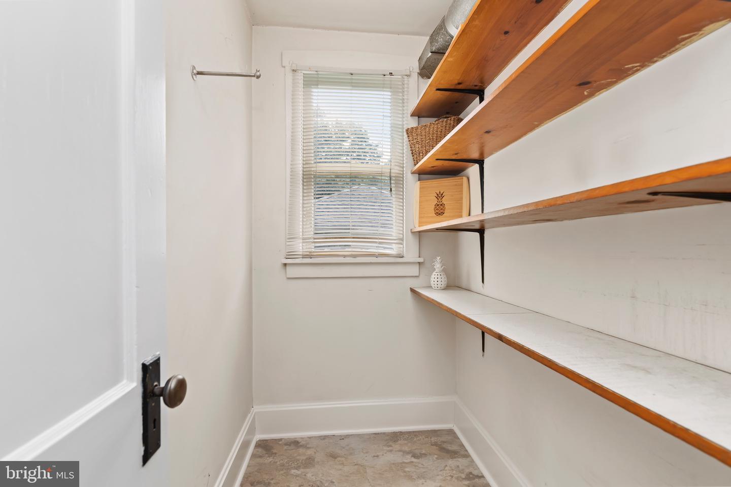 166 N Coldbrook Avenue