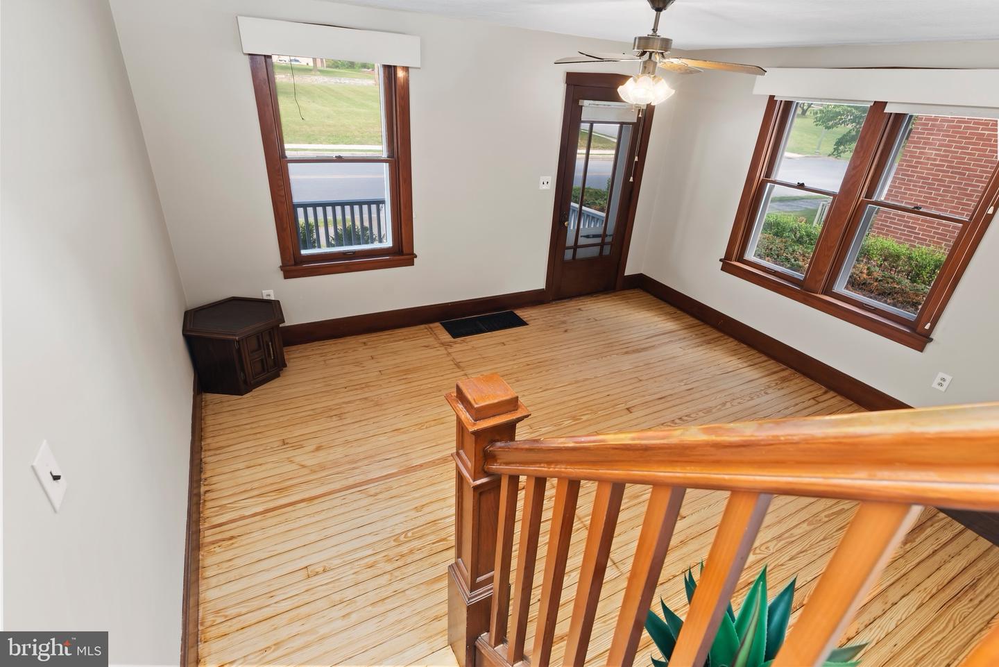 166 N Coldbrook Avenue