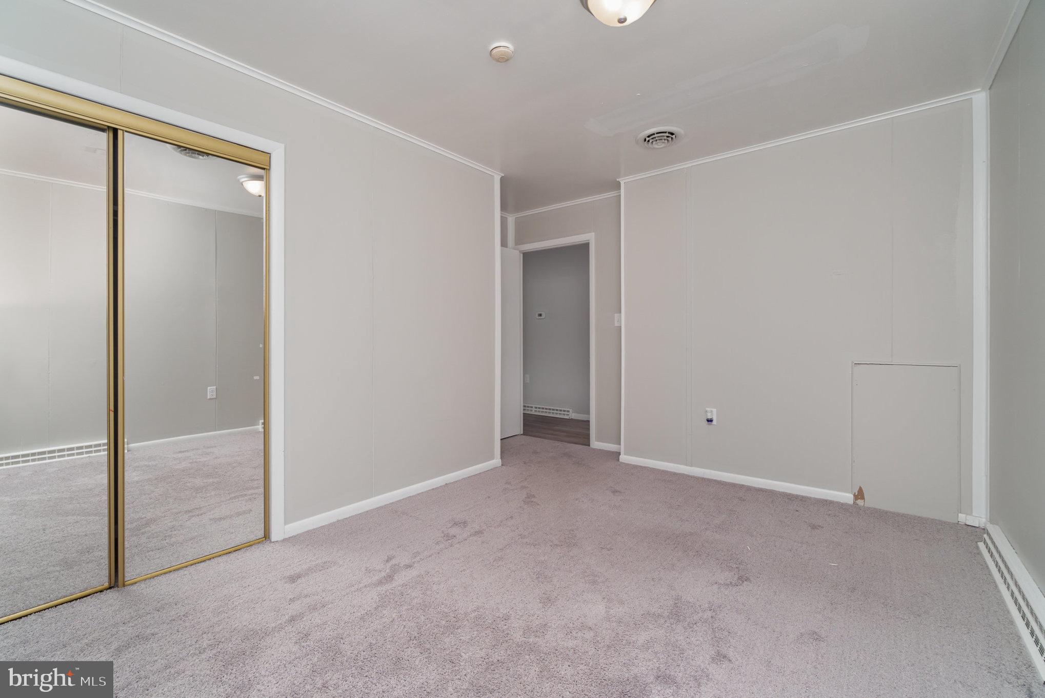 5075 Lincoln Way East