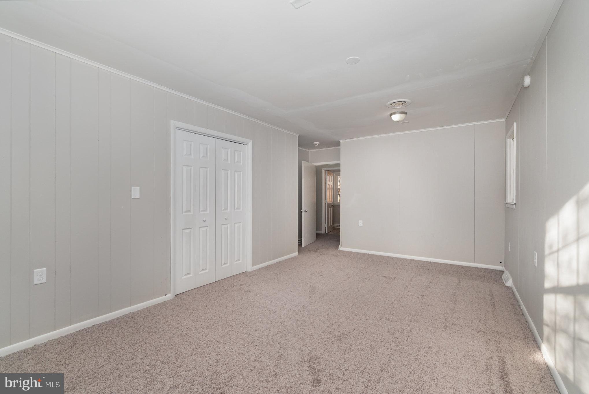 5075 Lincoln Way East