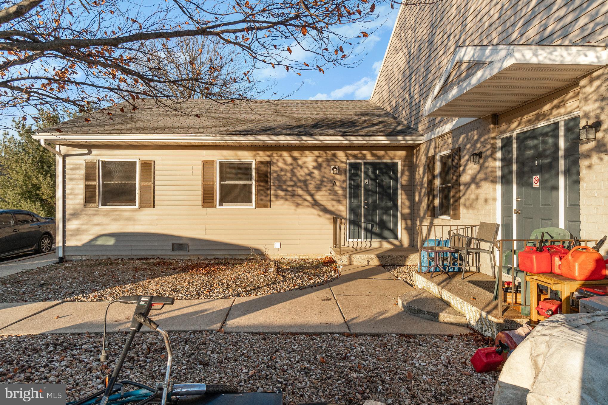 5075 Lincoln Way East