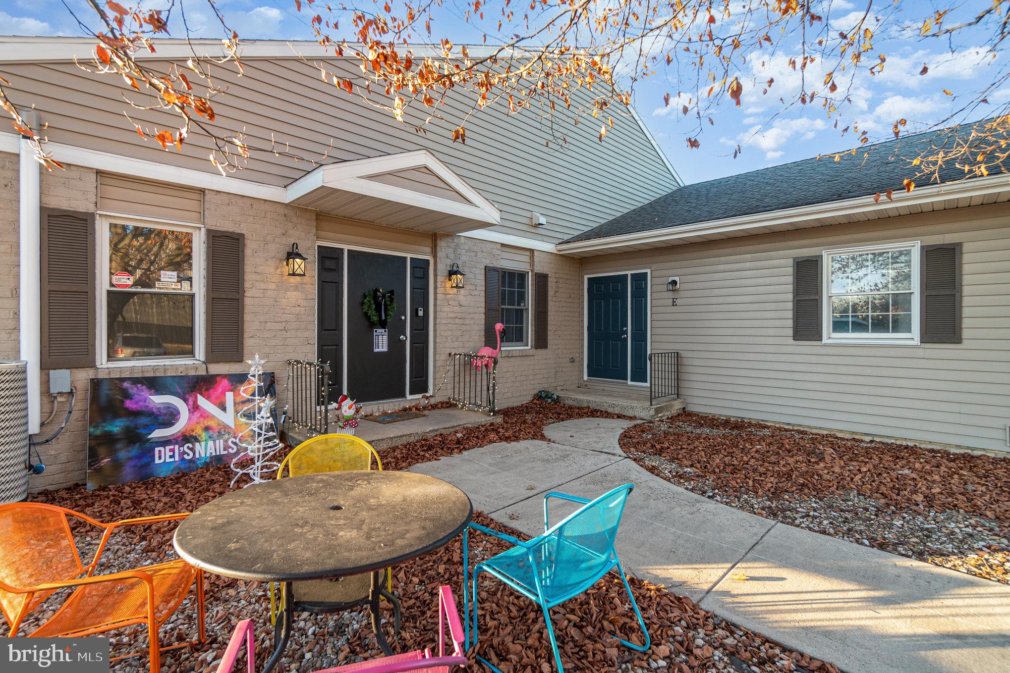5075 Lincoln Way East