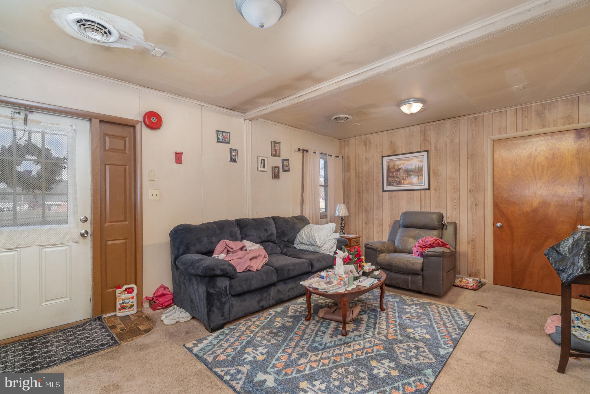 5075 Lincoln Way East