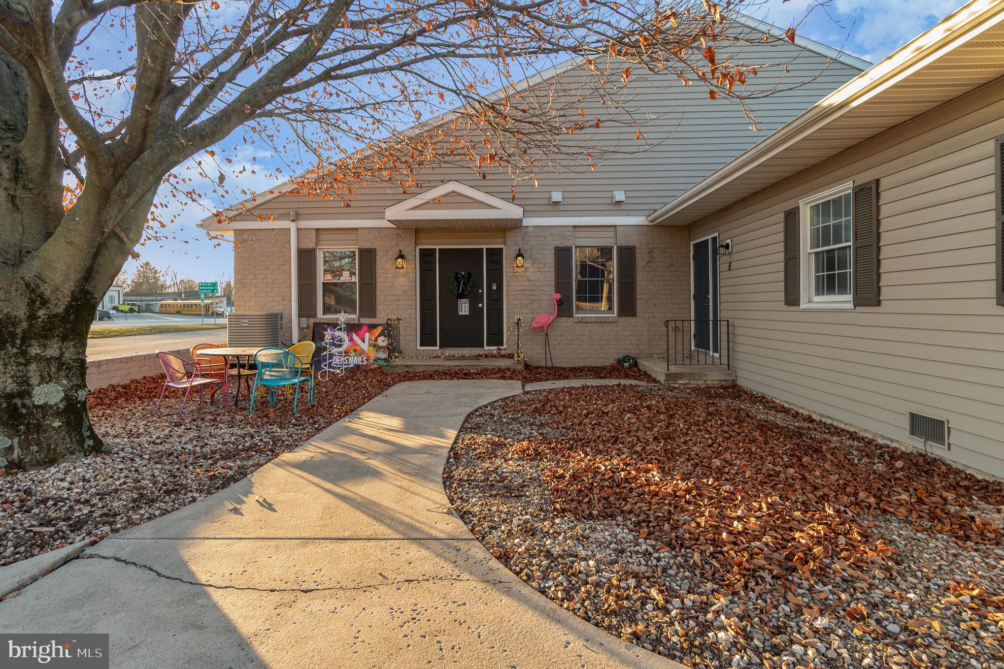 5075 Lincoln Way East