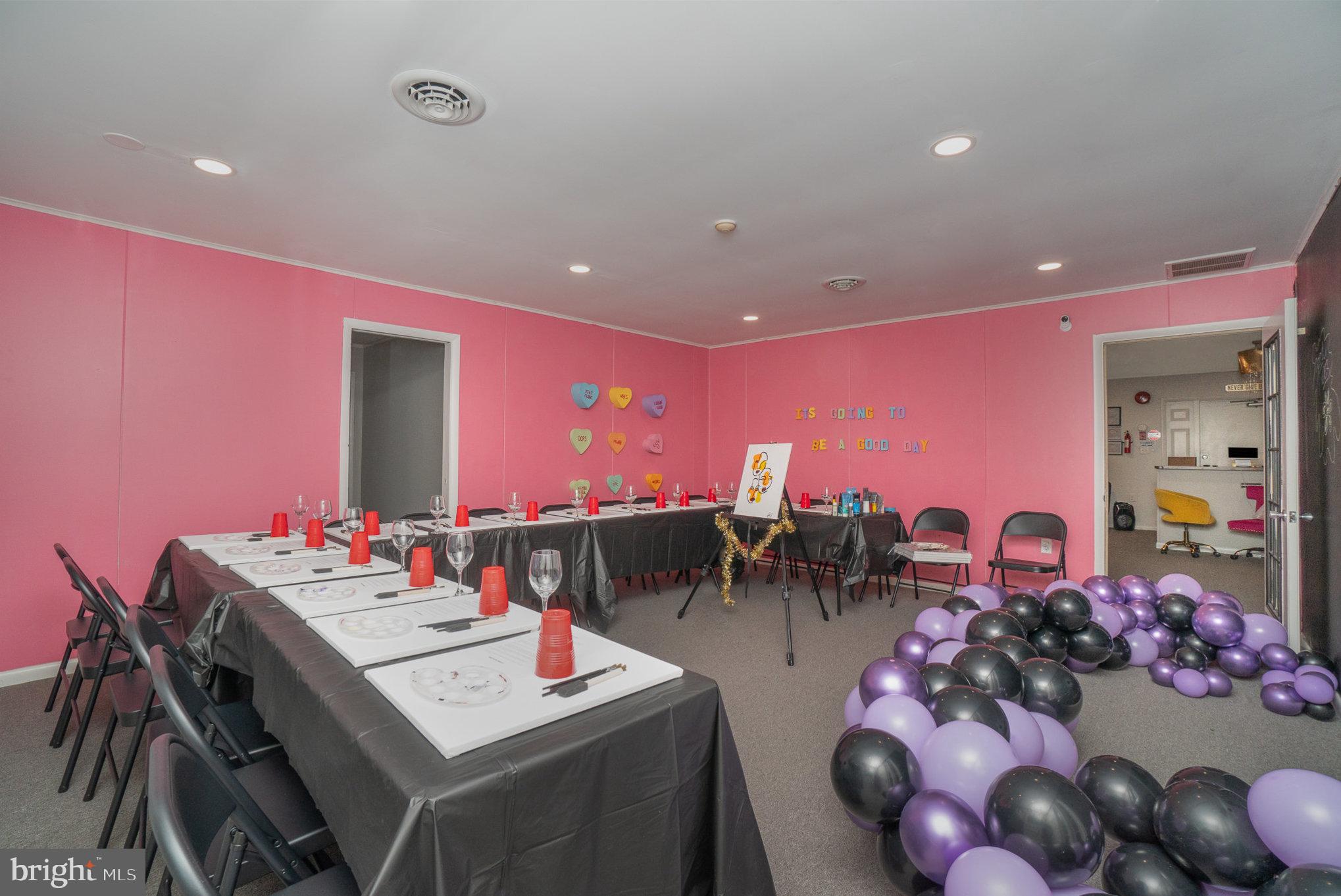5075 Lincoln Way East