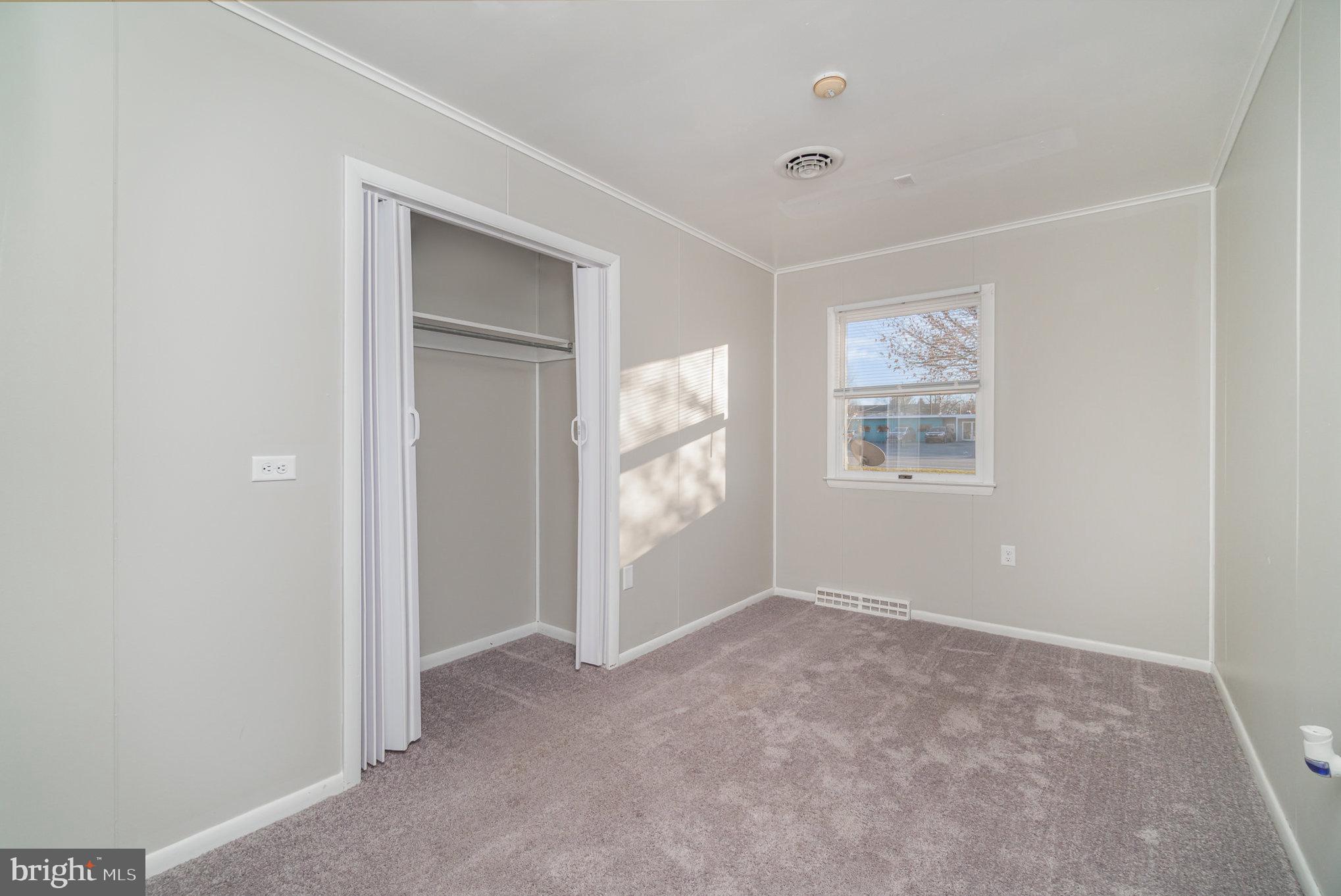 5075 Lincoln Way East