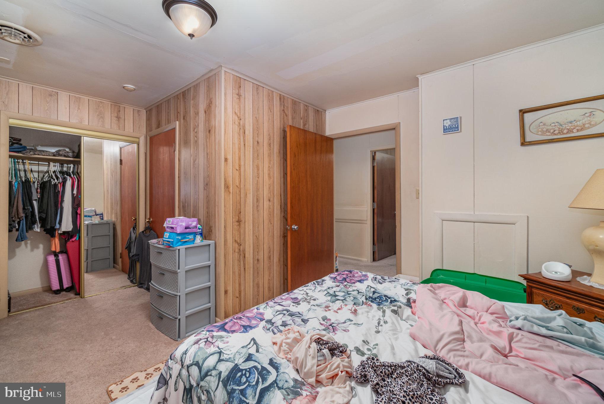 5075 Lincoln Way East