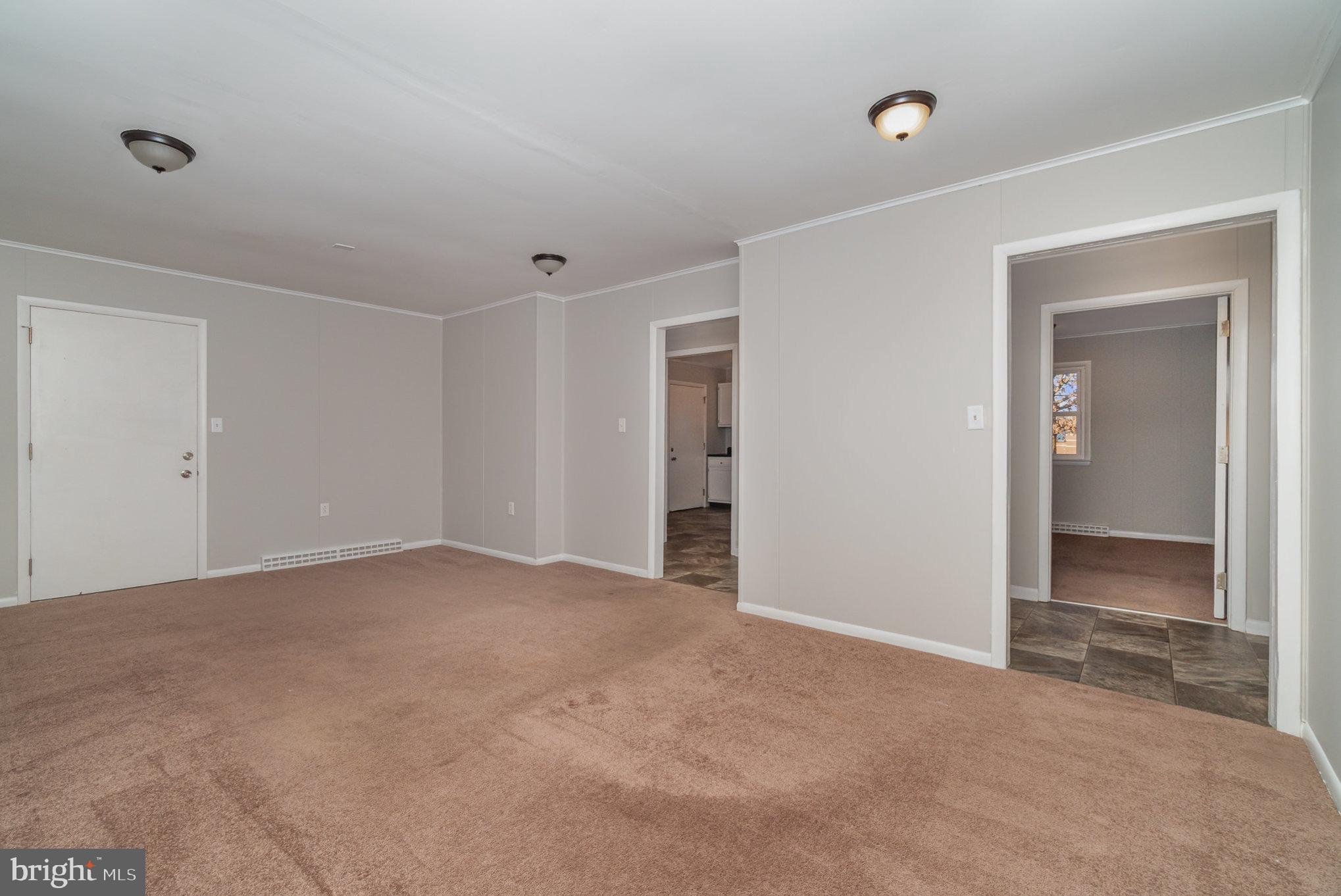 5075 Lincoln Way East