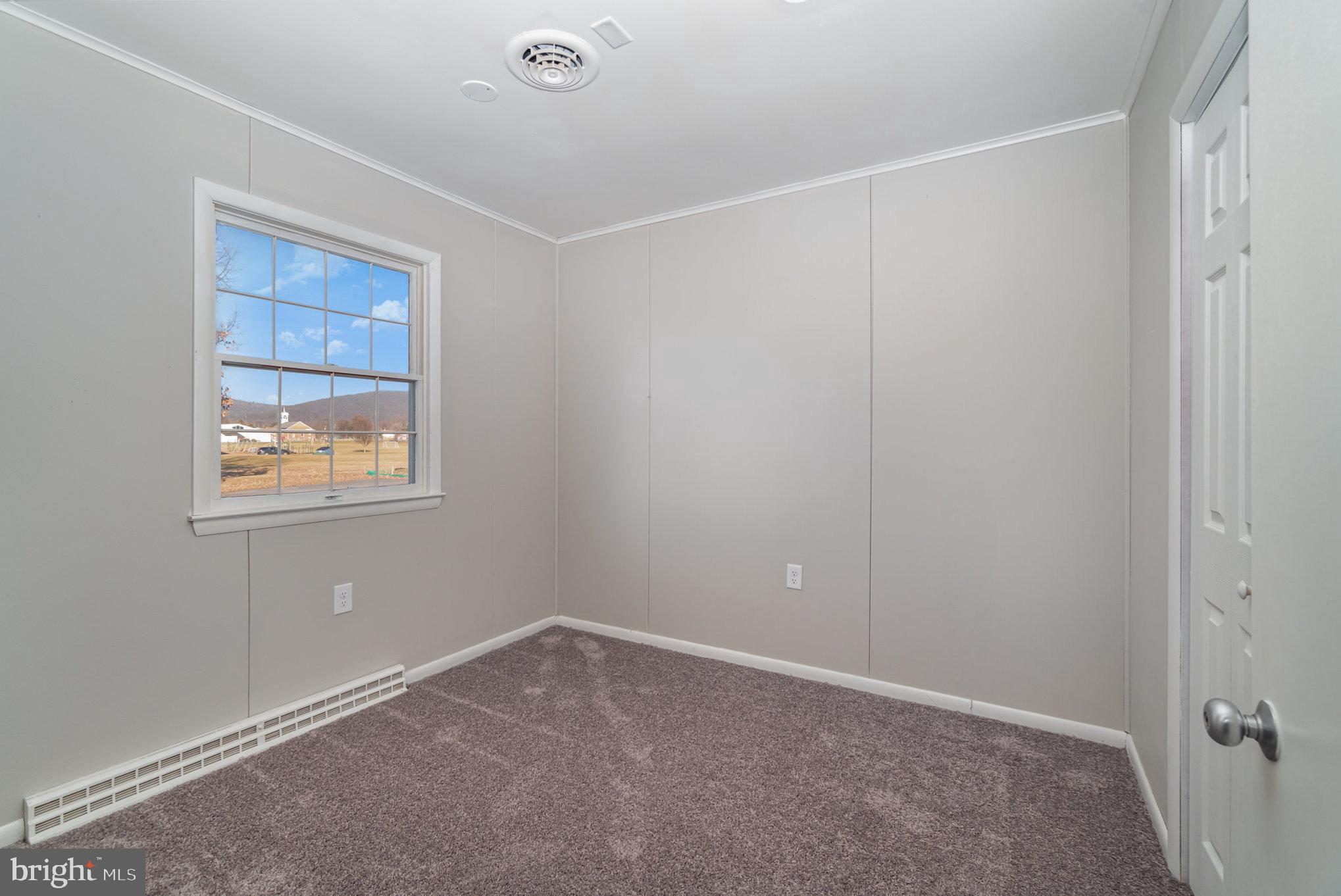 5075 Lincoln Way East