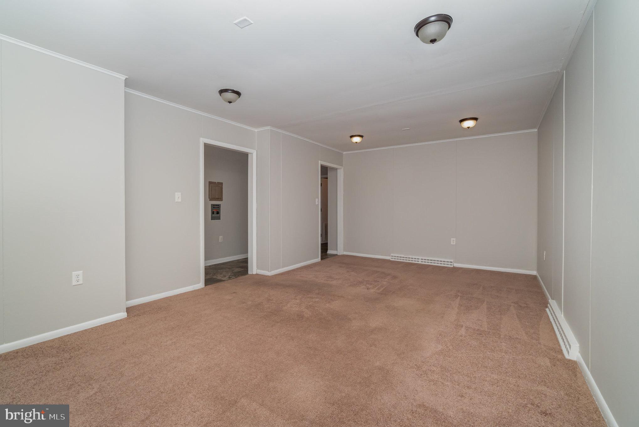 5075 Lincoln Way East