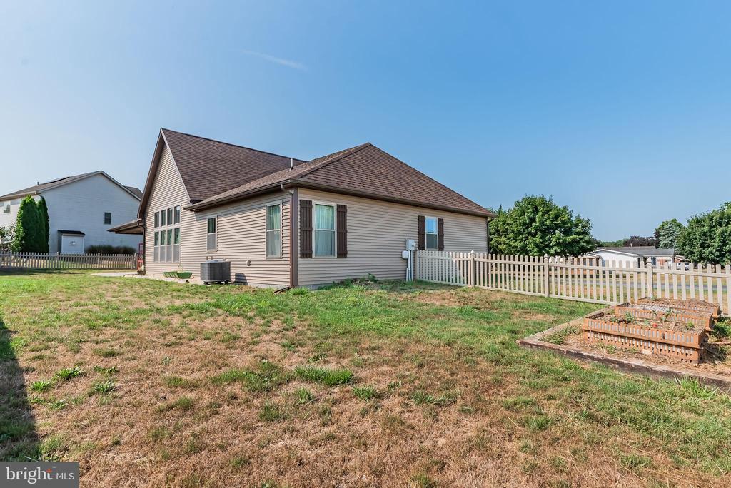 240 Stony Point Ave