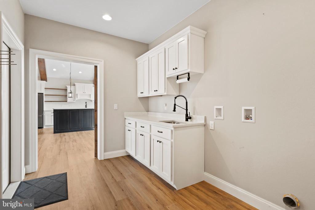 240 Stony Point Ave