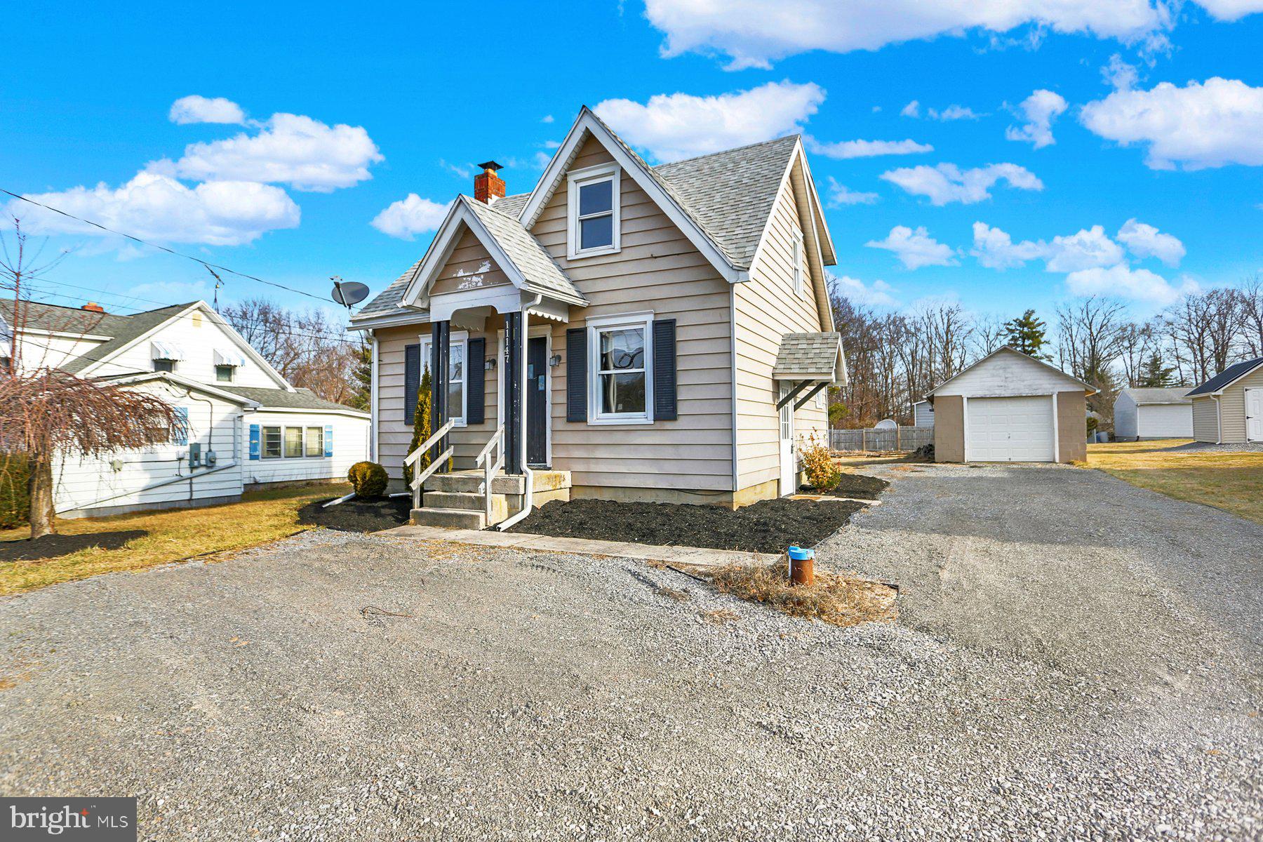 11147 South Mountain Road