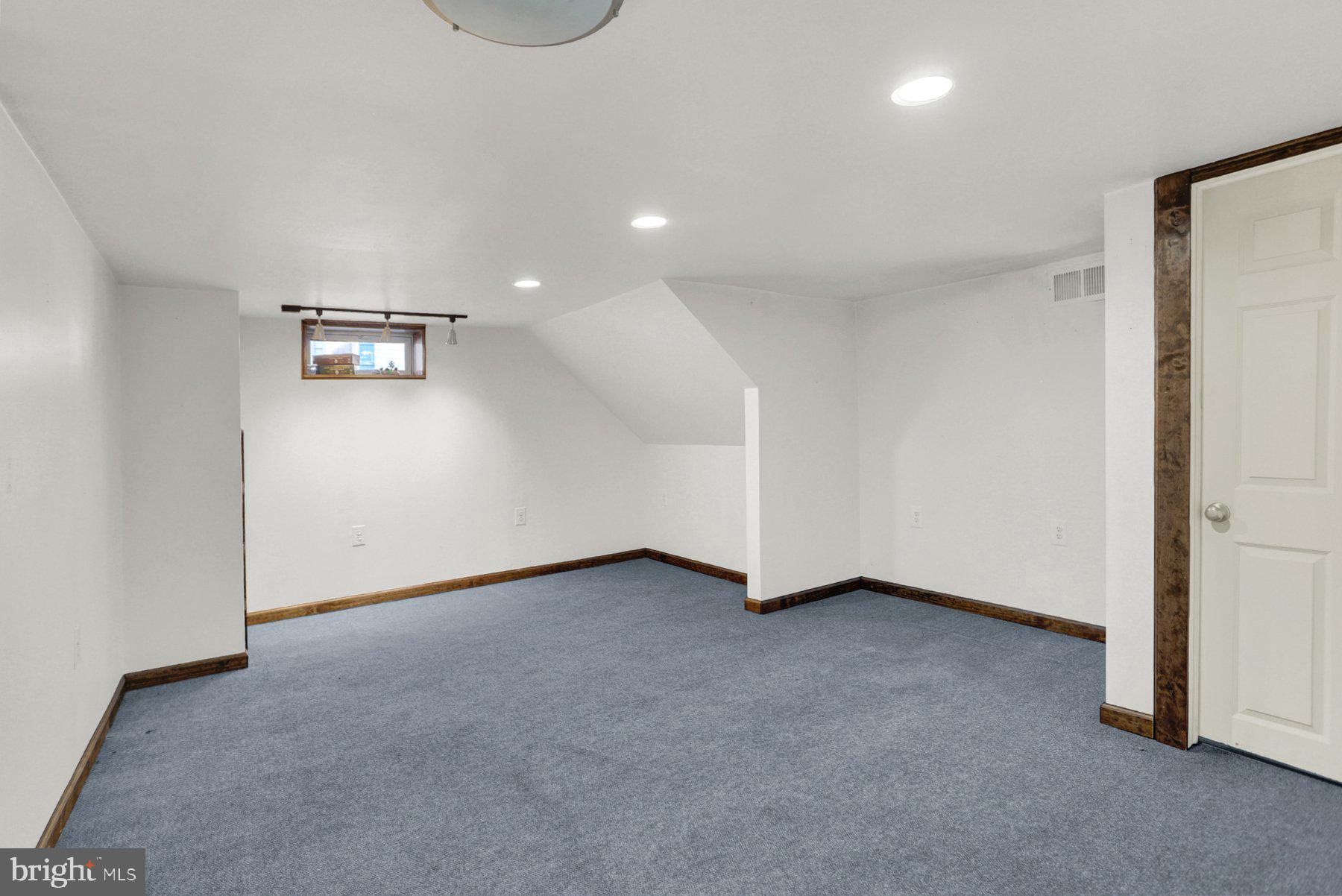 11147 South Mountain Road